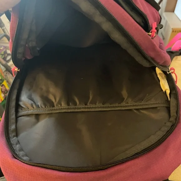 High Sierra Backpack - Picture 4 of 4